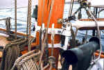 Mast 2 large.jpg (86473 byte)
